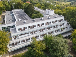 Budynek główny widziany z perspektywy lotu ptaka
