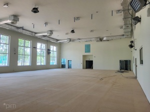Sala gimnastyczna w powstającej szkole