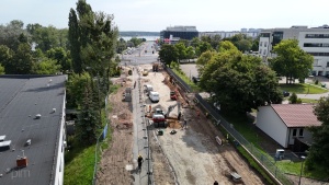 Plac budowy widziany w rejonie skrzyżowania z ul. Baraniaka