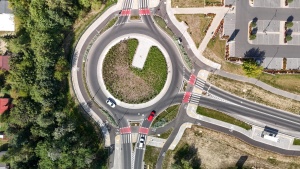 Rondo w rejonie ul. Literackiej - widok z perspektywy lotu ptaka
