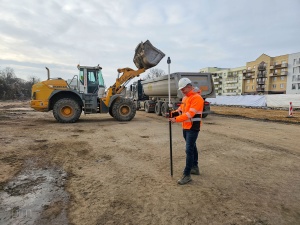 Pomiary geodezyjne na placu budowy