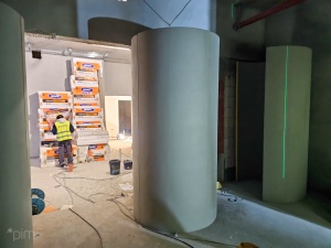 Prace budowlane w piwnicach budynku