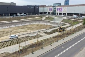 Plac budowy widziany od strony osiedla