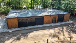 Pawilon edukacyjny widziany z zewnątrz