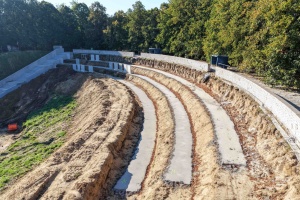 Prace przy powstających tarasach