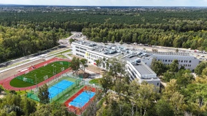 szkoła na Strzeszynie  z lotu ptaka