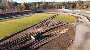 Obiekt sportowy na Golęcinie, prace polegające na demontażu nawierzchni