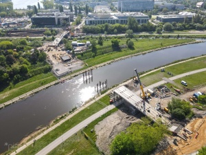 Plac budowy widziany od strony Chwaliszewa