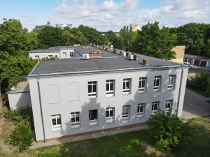 widok na odnowione elewacje - ujęcie z drona