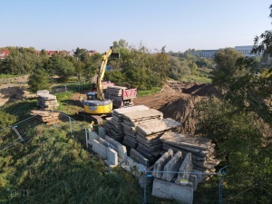 Koparka podczas prac na Ostrowie Tumskim