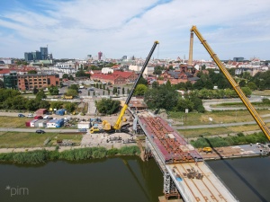 Budowa mostów Berdychowskich widziana z perspektywy lotu ptaka