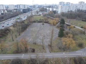 Skwer na os. Piastowskim przed zagospodarowaniem terenu