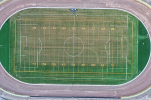 Widok z lotu ptaka na boisko do futbolu amerykańskiego 